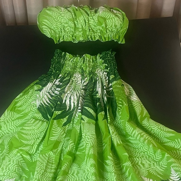 Girls (Large) Colorful Summer Green Ruched Tiered Strapless 2 Piece Sundress - Picture 7 of 7